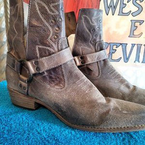 BedStu ankle booties- western- trendy- RARE!